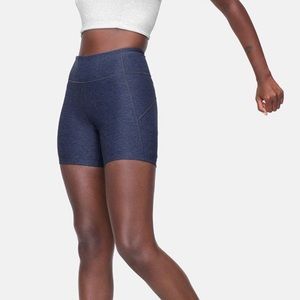 Outdoor Voices Warmup 5” Short - S